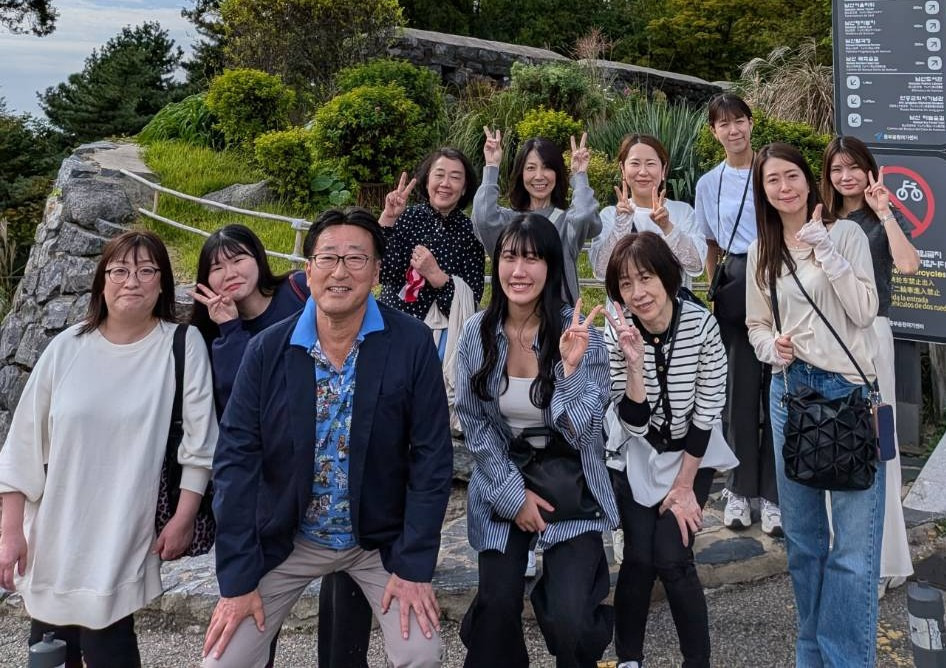 今枝歯科医院(歯科衛生士の求人)の写真8枚目:2025年は医局旅行で韓国に行きました