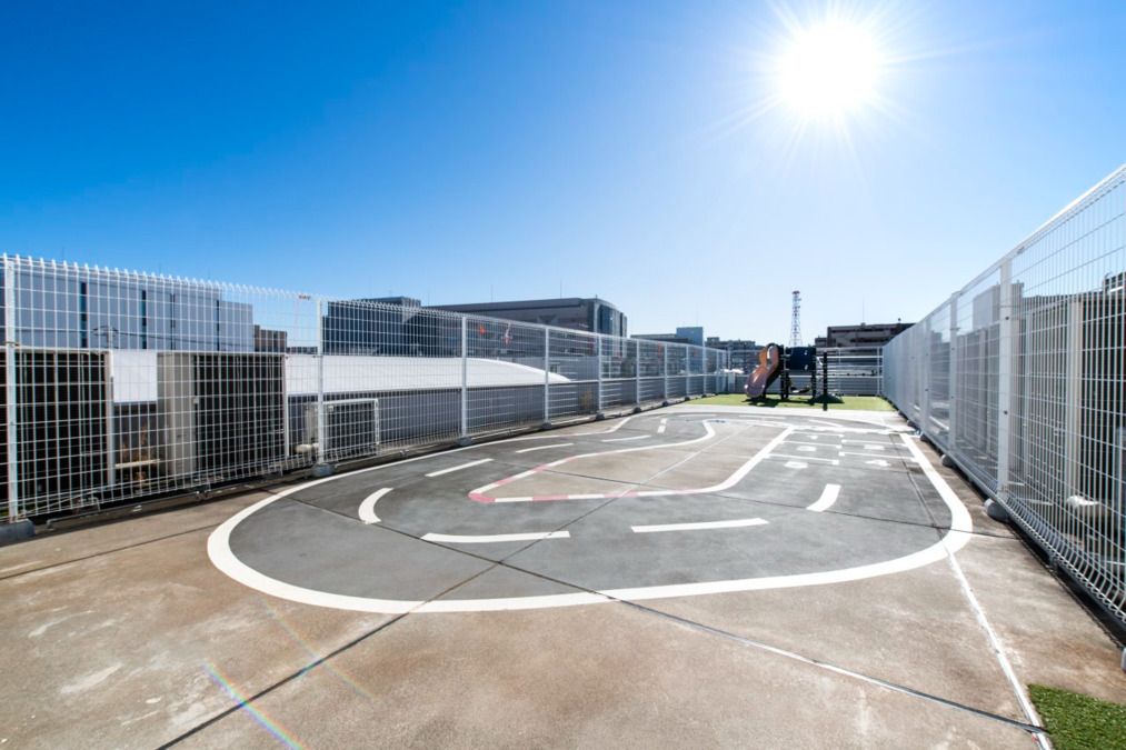 キッズ大陸さいたま与野園（保育士の求人）の写真10枚目：屋上園庭