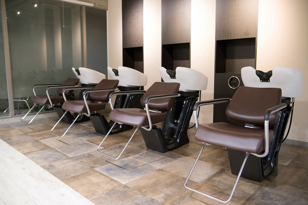 Hair&Make PHAT（美容師の求人）の写真4枚目：