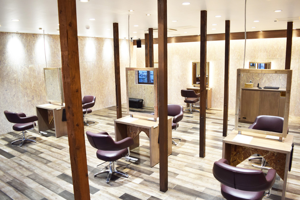 美容室SALONS 久留米国分店の写真5枚目：