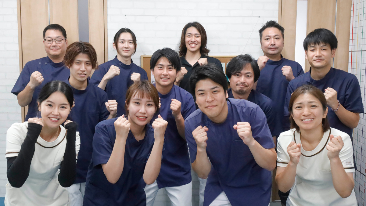 ひばりが丘トータルケア整骨院【2025年04月01日オープン】（柔道整復師の求人）の写真2枚目：20代前半から50代まで幅広い年齢層の従業員が活躍中です(社員10人₊業務委託）