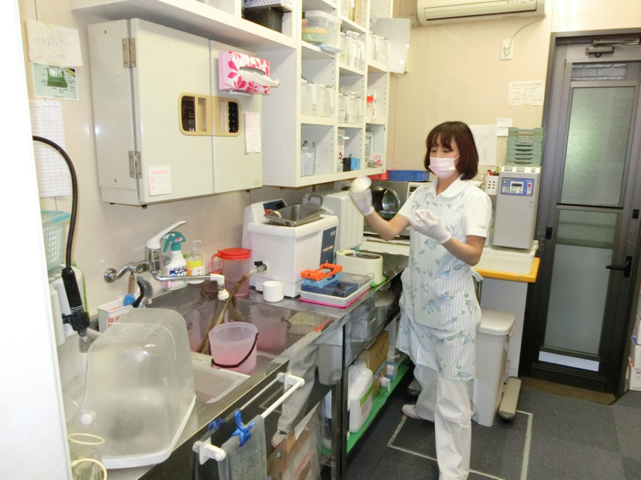 ひさのデンタルクリニックの写真5枚目:作業風景です