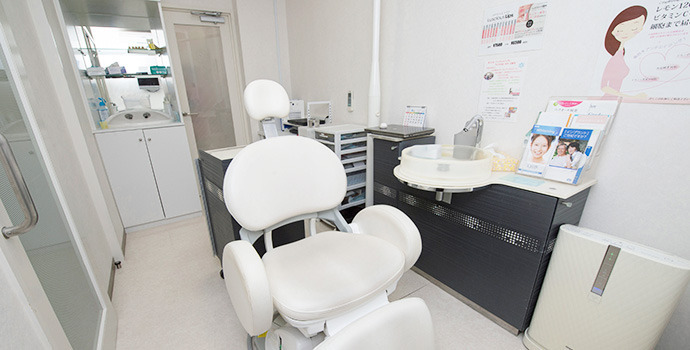 医療法人明貴会三条山口歯科医院（歯科医師の求人）の写真6枚目：２Fの歯科衛生専用ルーム
個室でプライバシーが守られた作りになります。