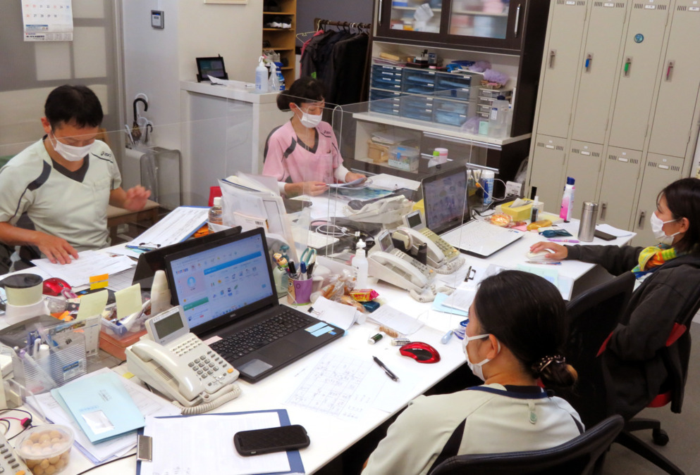 多幸会訪問看護ステーション（医療事務/受付の求人）の写真3枚目：看護師とリハビリスタッフの連携がしっかり取れる雰囲気です。