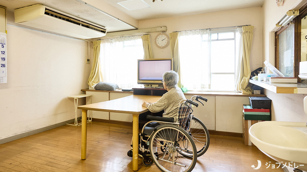 住宅型有料老人ホームお年寄りお世話の家（管理職（介護）の求人）の写真5枚目：穏やかな時間が流れています