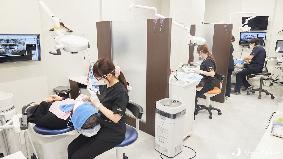 医療法人社団誠明会 ACTデンタルクリニック（歯科衛生士の求人）の写真7枚目：診療室です