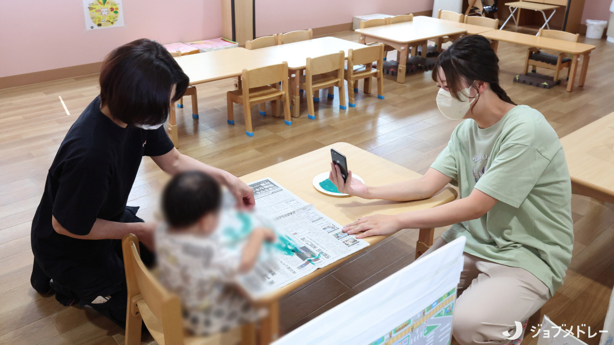 ヤクルトひよっこ保育園池田（保育士の求人）の写真9枚目：日々の様子を撮影した写真は保護者の方と共有しています＊