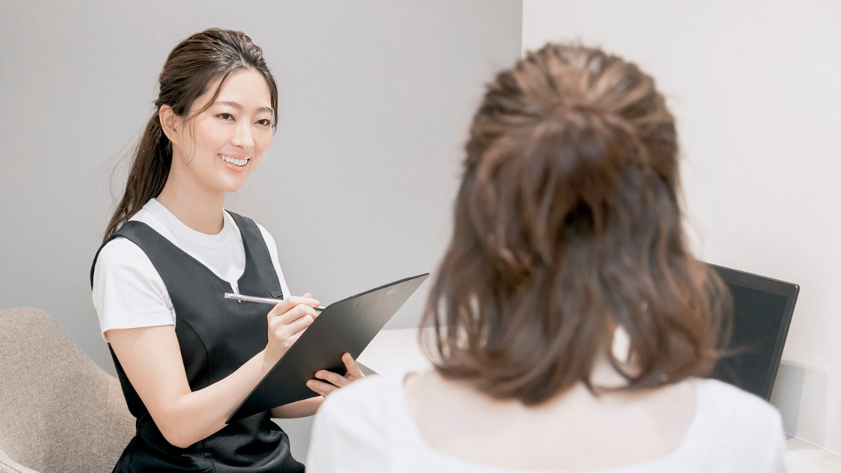 MUQU布施【2025年07月オープン】（エステティシャン/セラピストの求人）の写真6枚目：お客様との信頼関係を大切に、丁寧なカウンセリングを行います。