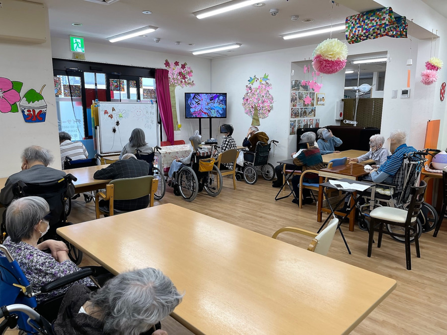 デイサービス桜花乃郷　南草加（介護職/ヘルパーの求人）の写真2枚目：