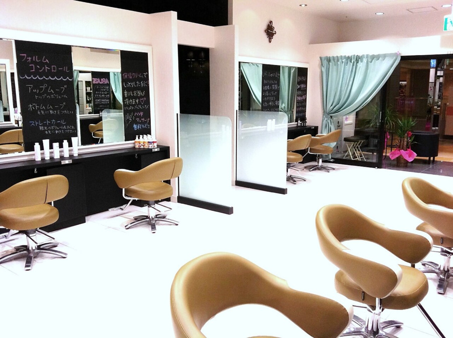 ABLAZE 船橋店(美容師の求人)の写真2枚目: