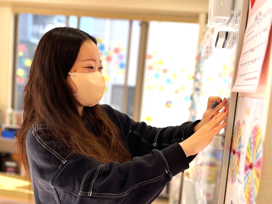 プレップサポートセンター横浜教室の写真2枚目：大人も楽しい職場です！