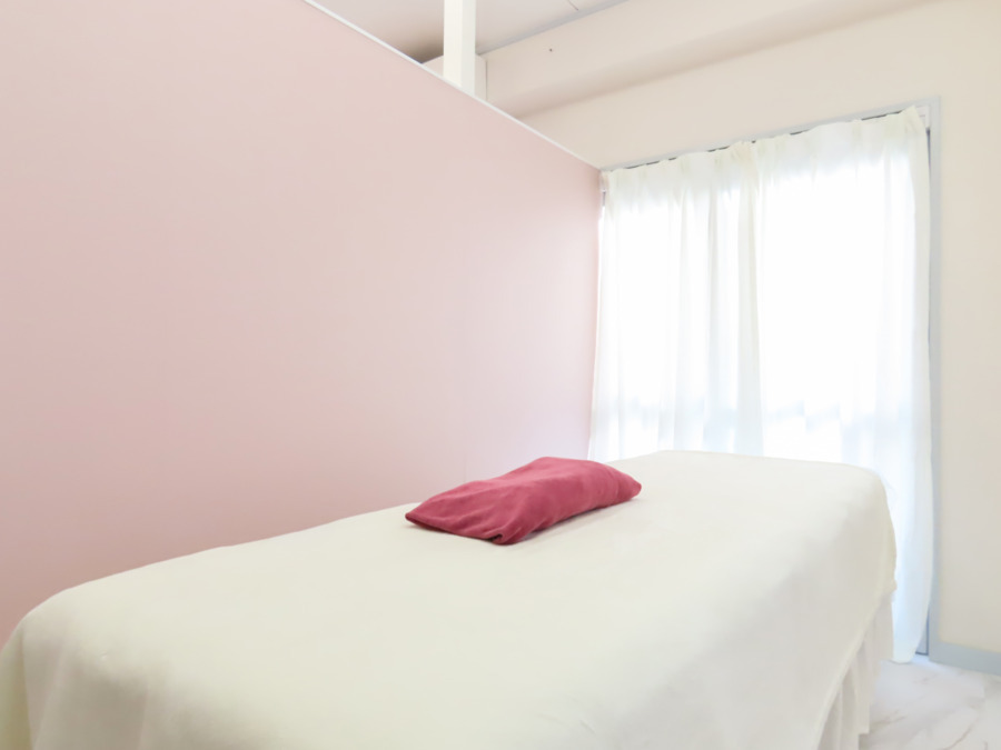 バストアップ美容整体Via東京 渋谷店【2025年12月オープン】(エステティシャン/セラピストの求人)の写真4枚目: