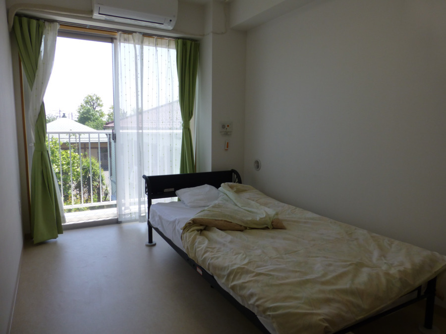 都市型軽費老人ホーム ケアハウスかみれん(介護職/ヘルパーの求人)の写真3枚目: