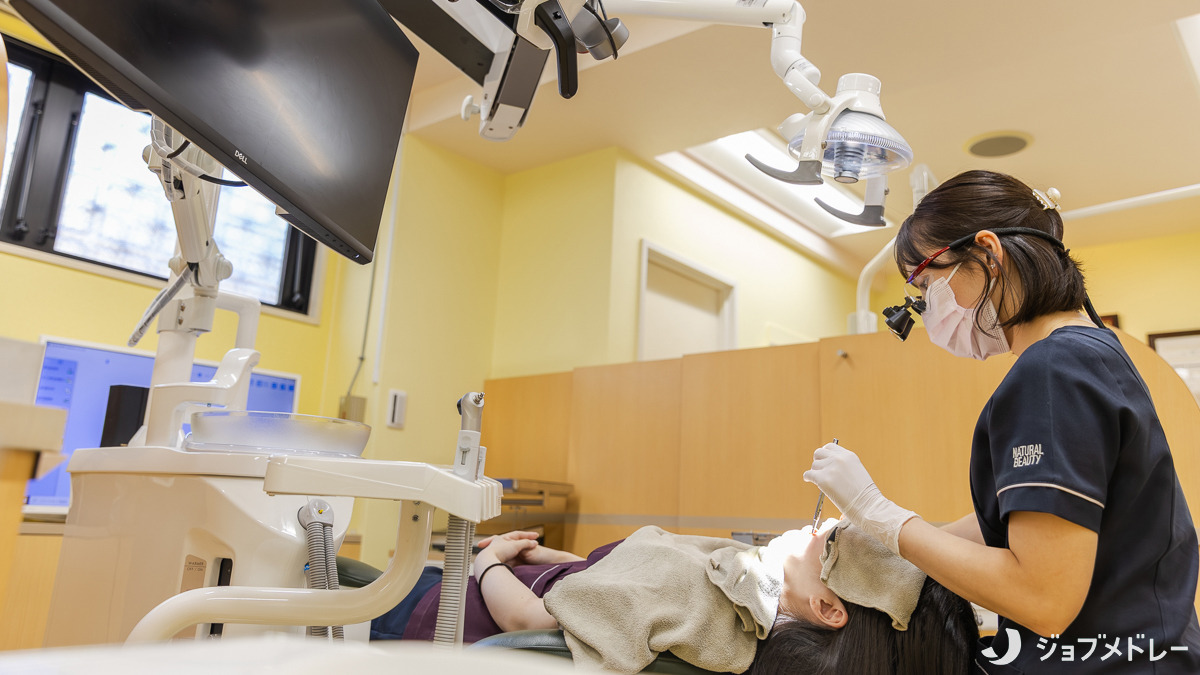 青葉歯科医院(歯科助手の求人)の写真9枚目:患者様との心の通った関係を大切にしています