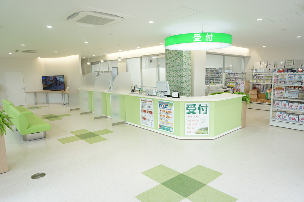 みどり薬局 阪南店(薬剤師の求人)の写真:みどり薬局 阪南店内観