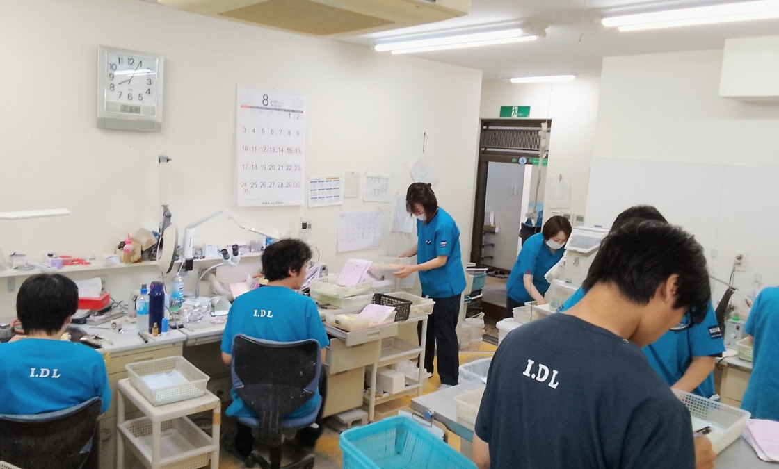 株式会社アイディーラボ（歯科技工士の求人）の写真2枚目：