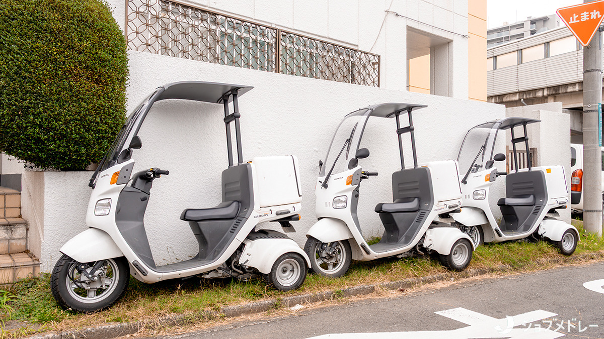 訪問医療マッサージKEiROW浦和中央ステーション（あん摩マッサージ指圧師の求人）の写真9枚目：原付バイクの貸与が可能です