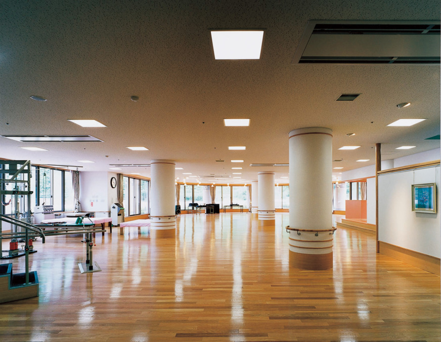 有限会社松屋サプライ 介護老人保健施設そよかぜ内の厨房の写真4枚目：