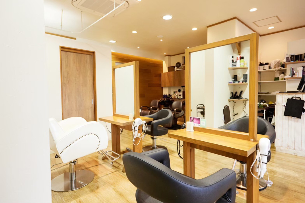 LAQ HAIRの写真2枚目：