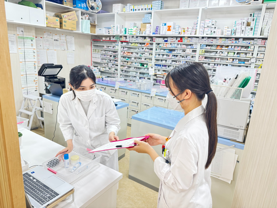 フラワー薬局 中村橋千川通り店の写真