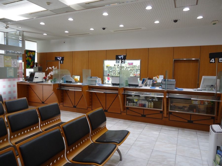 ドリーム薬局の写真2枚目：落ちついた雰囲気の店内です