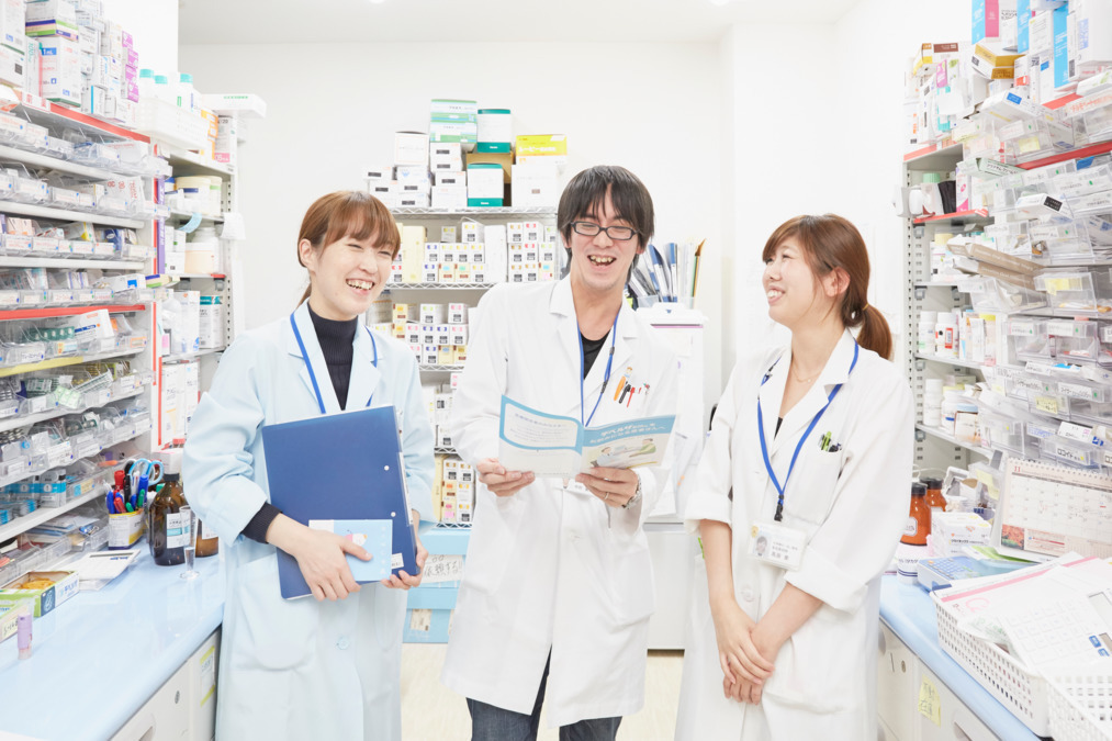 豊津ゆーあい薬局（薬剤師の求人）の写真3枚目：豊津ゆーあい薬局のスタッフ