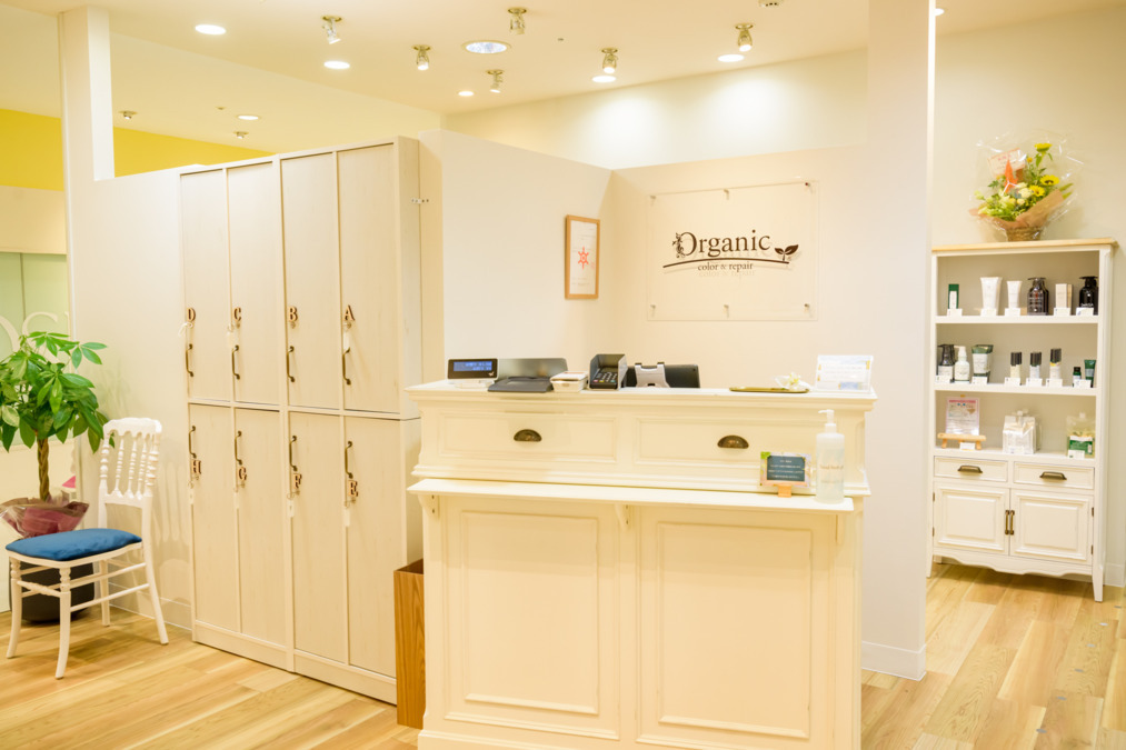 カラー専門店(白髪染め専門) オーガニックカラー白髪染めカラー専門店 Organicひばりが丘PARCO店(美容師の求人)の写真4枚目: