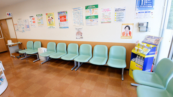キリン堂薬局　東香里店（薬剤師の求人）の写真3枚目：キリン堂薬局　東香里店の内観