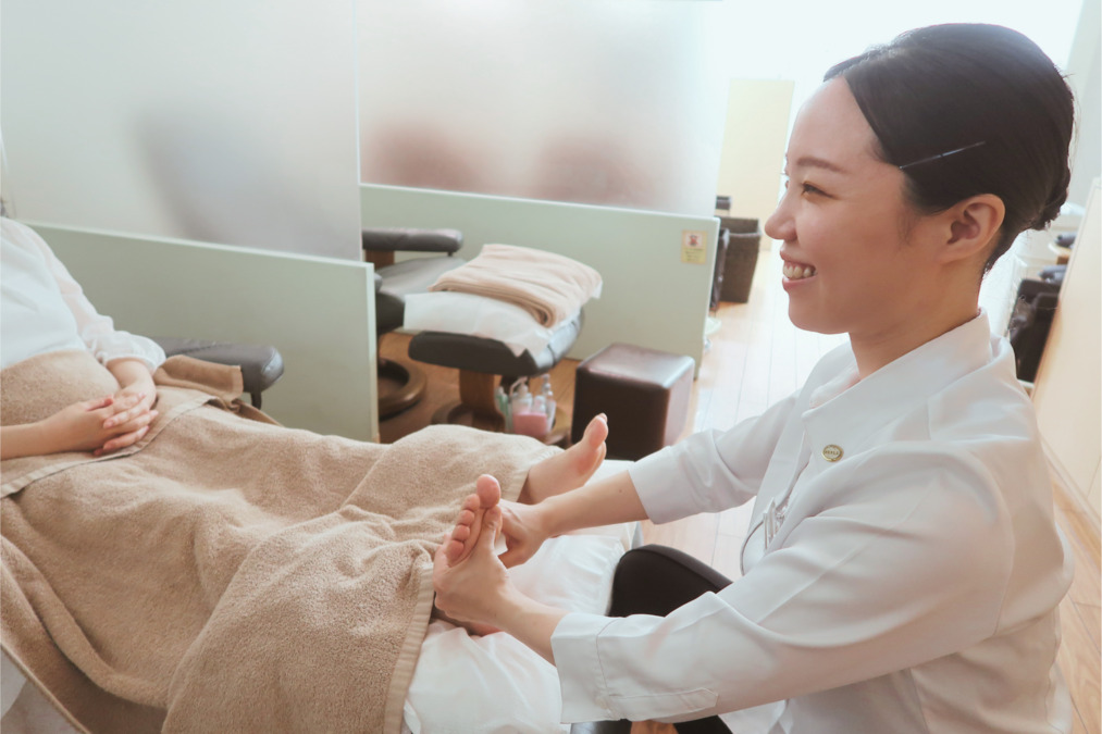 株式会社ボディワークセラピストエージェンシー REFLE 京都伊勢丹店(エステティシャン/セラピストの求人)の写真2枚目: