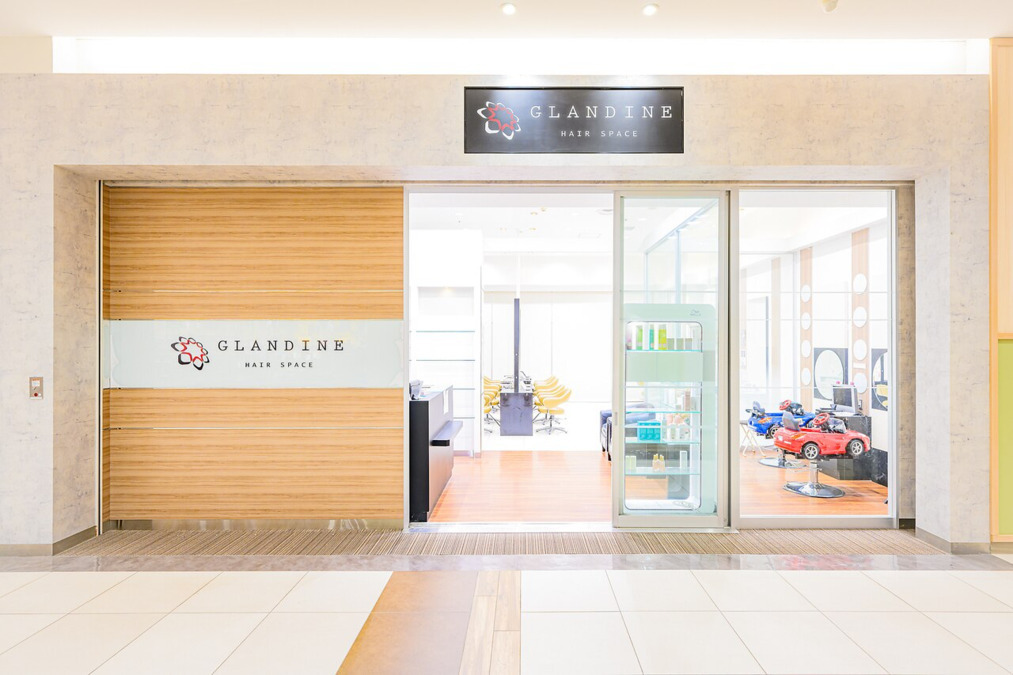 GLANDINE アリオ札幌店（美容師の求人）の写真2枚目：