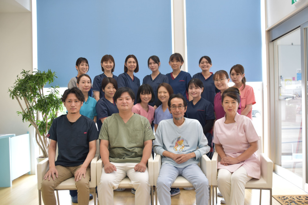 日野歯科医院（歯科衛生士の求人）の写真2枚目：Drもスタッフも多数在籍