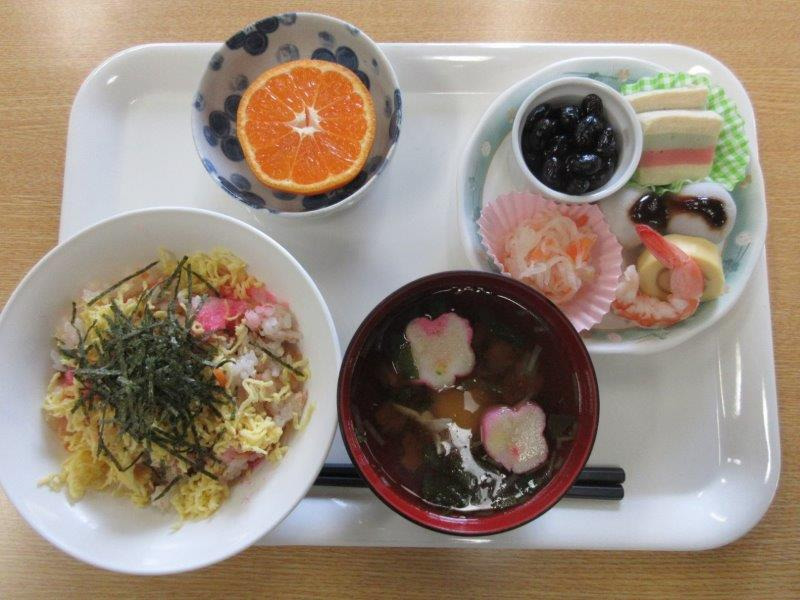 デイサービスセンターやすらぎハウス（介護職/ヘルパーの求人）の写真4枚目：