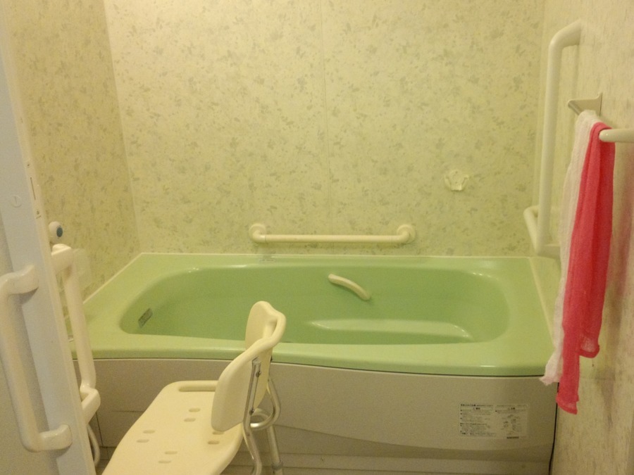 リハビリデイサービス大きな手堺の写真11枚目：浴室：個浴になります。