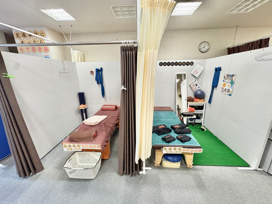 モア整骨院（柔道整復師の求人）の写真6枚目：トレーニングスペースも設けています。