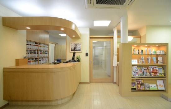 よしだ歯科(ホワイトエッセンス東福山)(歯科衛生士の求人)の写真5枚目:清潔感ある歯科院です