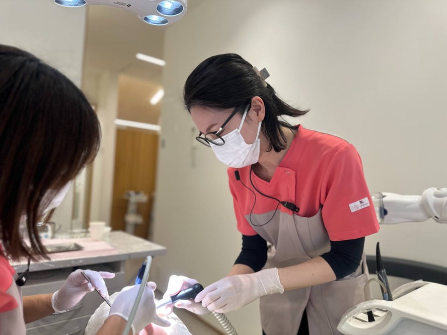 田中歯科医院（歯科助手の求人）の写真5枚目：アシストに入る事でより良い治療の提供と、時間管理が可能。