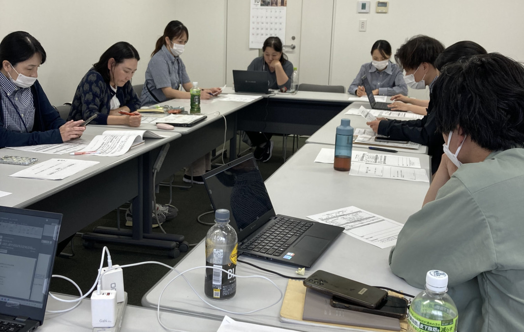 セコム新宿訪問看護ステーション(理学療法士の求人)の写真4枚目:看護師とセラピストの連携について考える研修などを行っております。