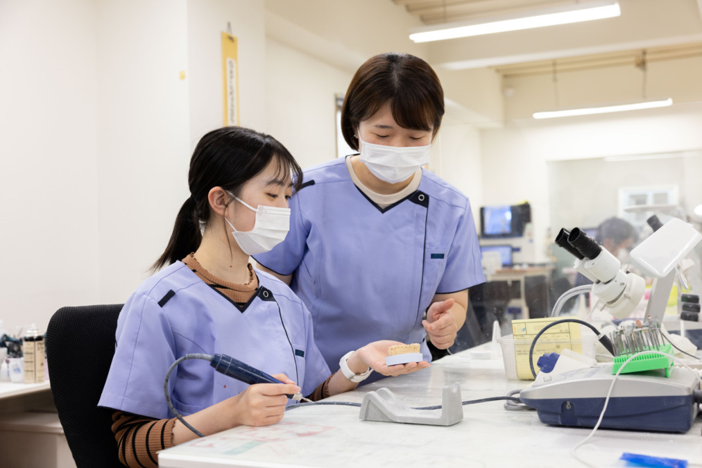 株式会社三和デンタル（歯科技工士の求人）の写真2枚目：
