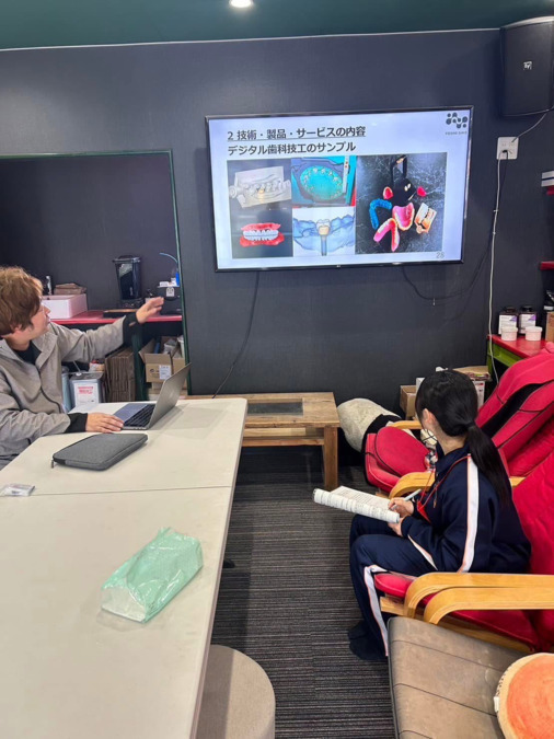 株式会社吉井技工　（歯科技工士の求人）の写真4枚目：