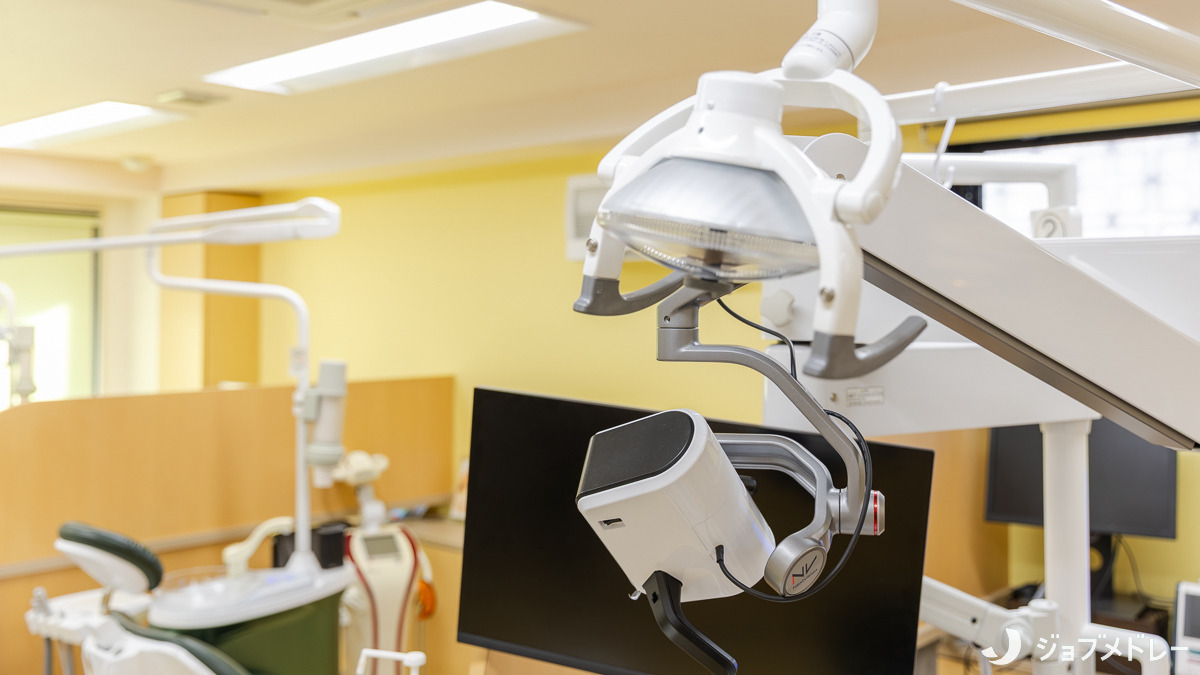 青葉歯科医院(歯科助手の求人)の写真11枚目:テクノロジーを駆使して治療の質の向上を図っています