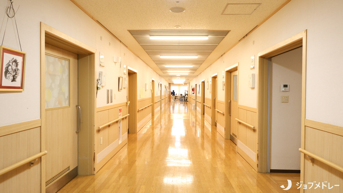 特別養護老人ホーム花見の里（介護職/ヘルパーの求人）の写真8枚目：安心して過ごしていただける環境づくりを行っています