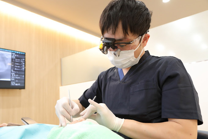 しげなが歯科・矯正歯科（医療事務/受付の求人）の写真5枚目：患者さん一人一人に丁寧に治療しております！