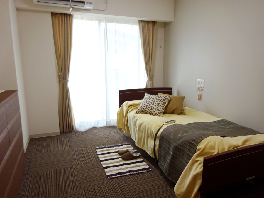 ミモザ南林間参番館アマルフィサービス付き高齢者向け住宅の写真3枚目:居室です。職員一同、温かい家庭的な介護の提供に努めております!