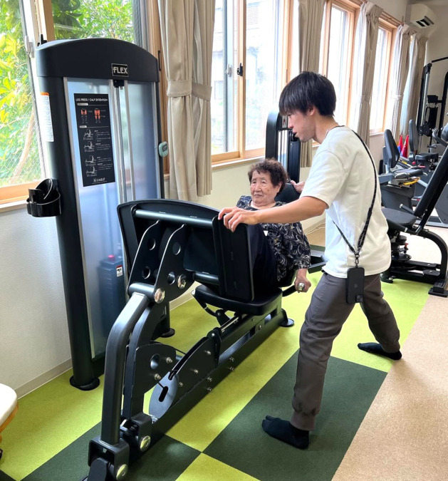 ゴルフ特化型デイサービス熱田【2025年01月オープン】（介護職/ヘルパーの求人）の写真15枚目：理学療法士による個別プログラムも行なっています
