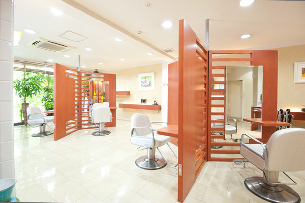 HAIR MAKE CRESSONの写真
