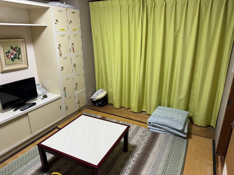 坂井歯科医院（歯科衛生士の求人）の写真11枚目：スタッフルーム(鍵付き個人ロッカーあり)