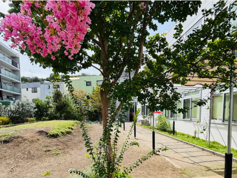 新川崎えほんの森保育園の画像