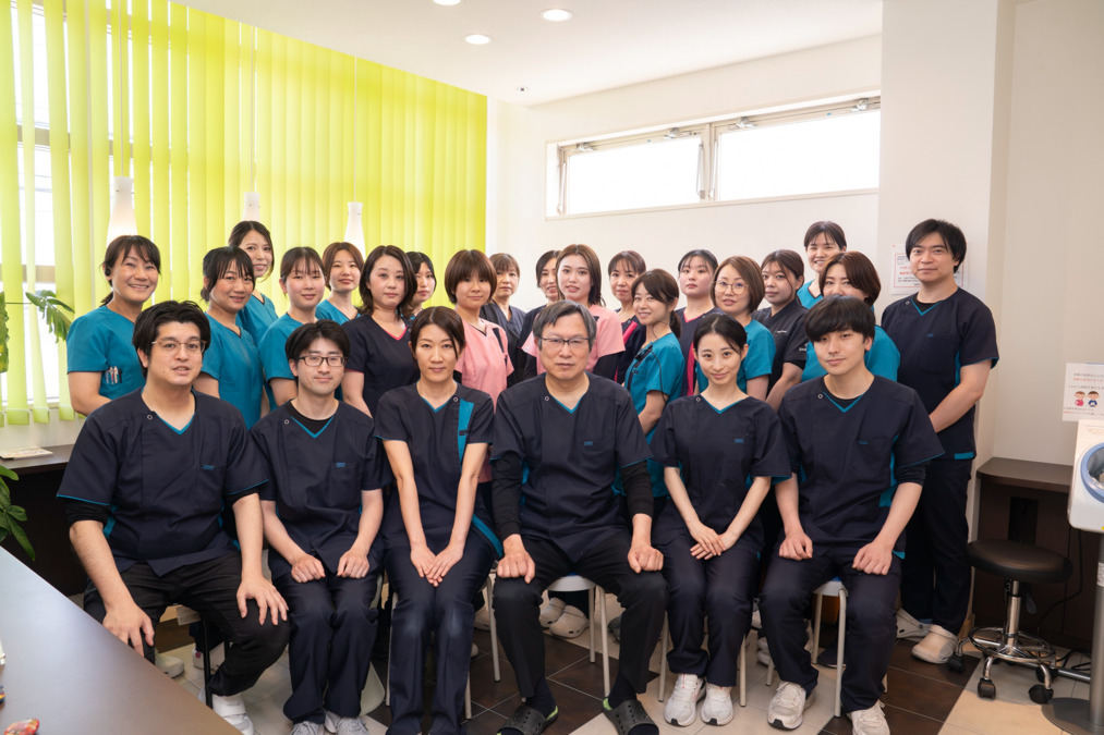 水上歯科クリニック(歯科衛生士の求人)の写真:院長をはじめ、あなたを温かく迎える仲間たち。本当に穏やかな雰囲気が自慢です。