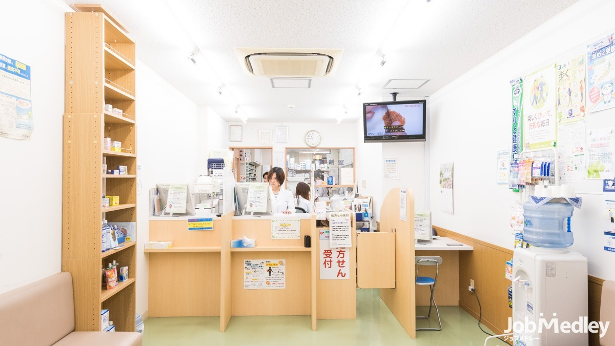 すずらん薬局センター北店（薬剤師の求人）の写真7枚目：すずらん薬局センター北店の受付