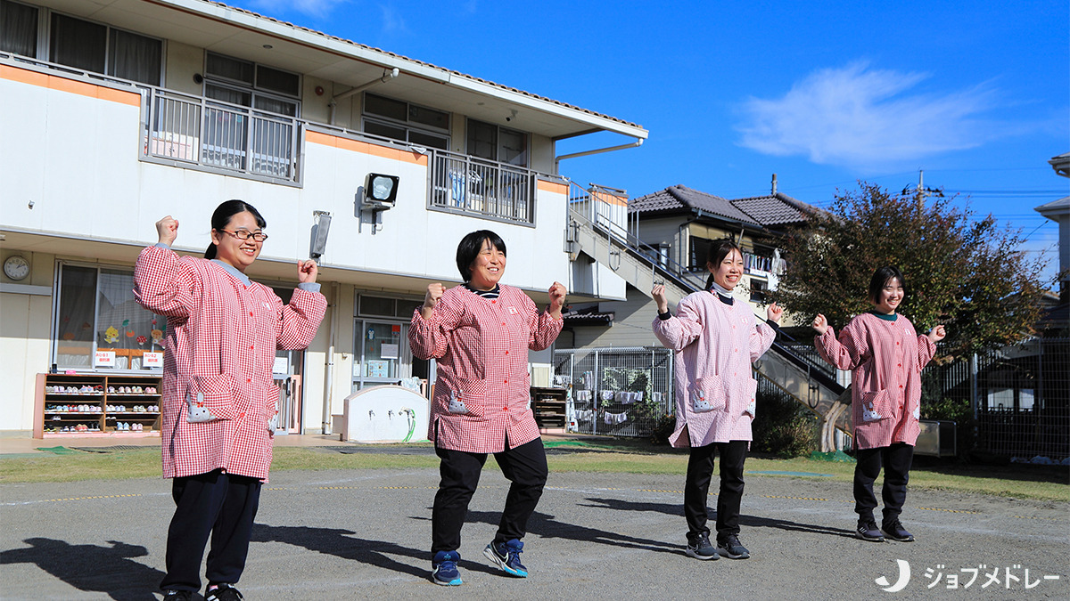 のもと保育園(保育士の求人)の写真18枚目:みんなで元気に体操の時間です◎